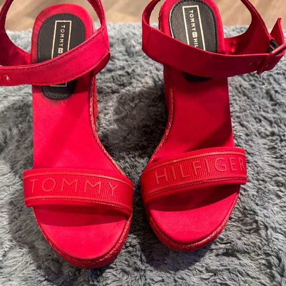 Tommy Hilfiger Vibrant Red Women's Sandals - Picture 1 of 12